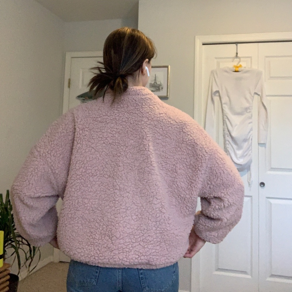 URBAN OUTFITTERS FUZZY JACKET